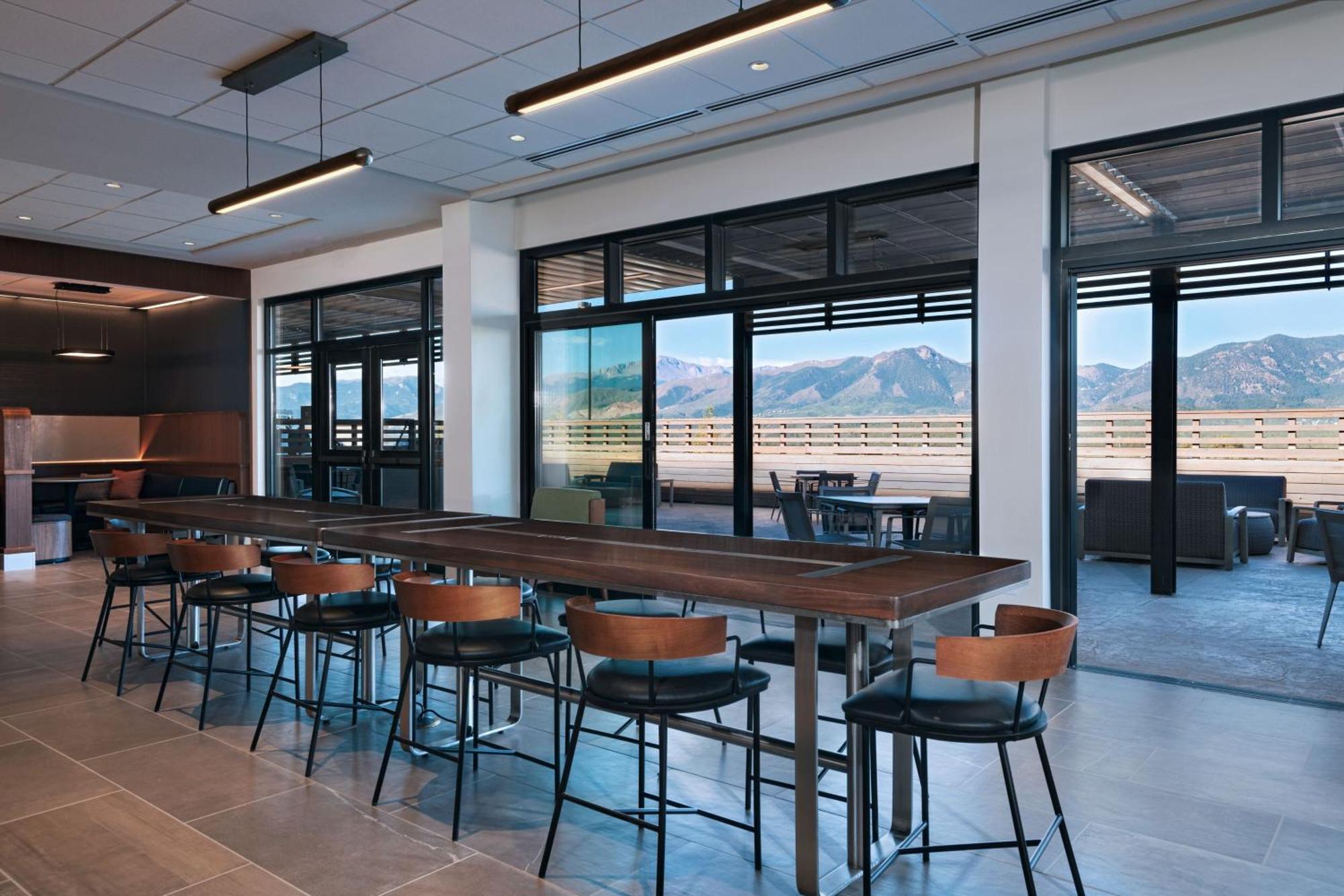 מלון Courtyard By Marriott Colorado Springs North, Air Force Academy מראה חיצוני תמונה